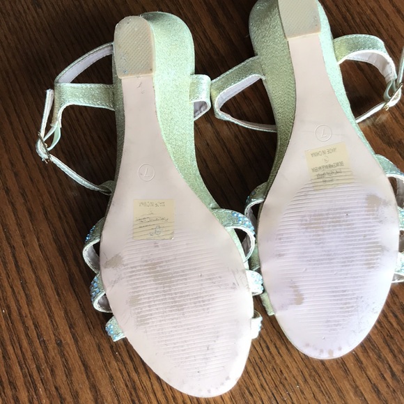 COPY - Kate and Mel sparkly gold T strap wedge sandals w embellished straps EUC - Picture 8 of 8